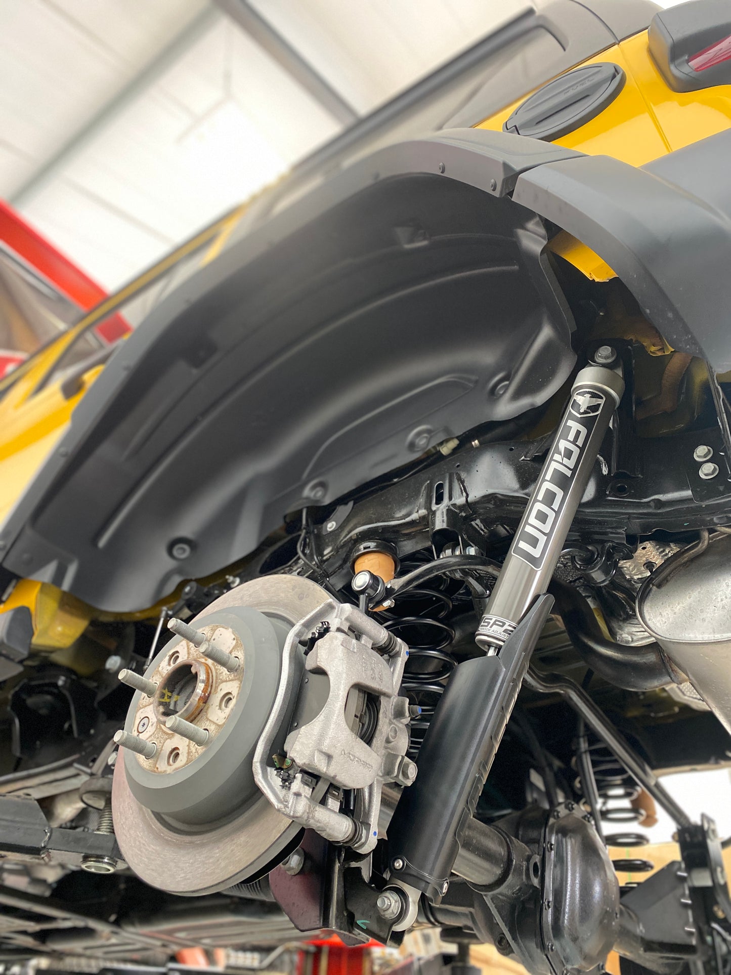 FULLY FITTED: Teraflex 2.5" Coil Lift System and Falcon SP2 2.1 Shocks for Wrangler JL 2DR / JLU 4DR (2019+)