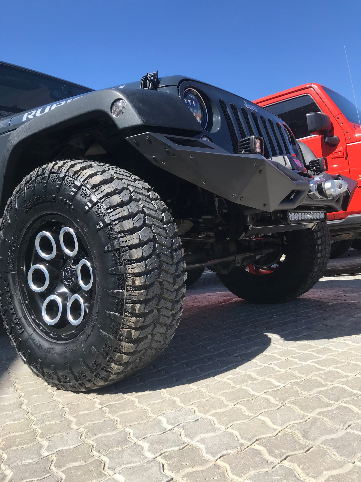 1 x Radar Renegade RT+ 35" / 17 Rugged Terrain Tyre for 17" rim (EACH)