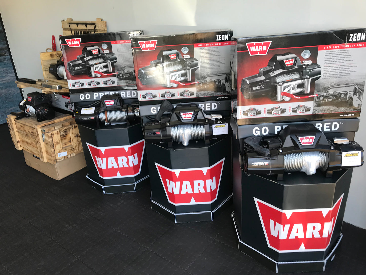 WARN VR EVO 12 WINCH (Steel Cable) 103254