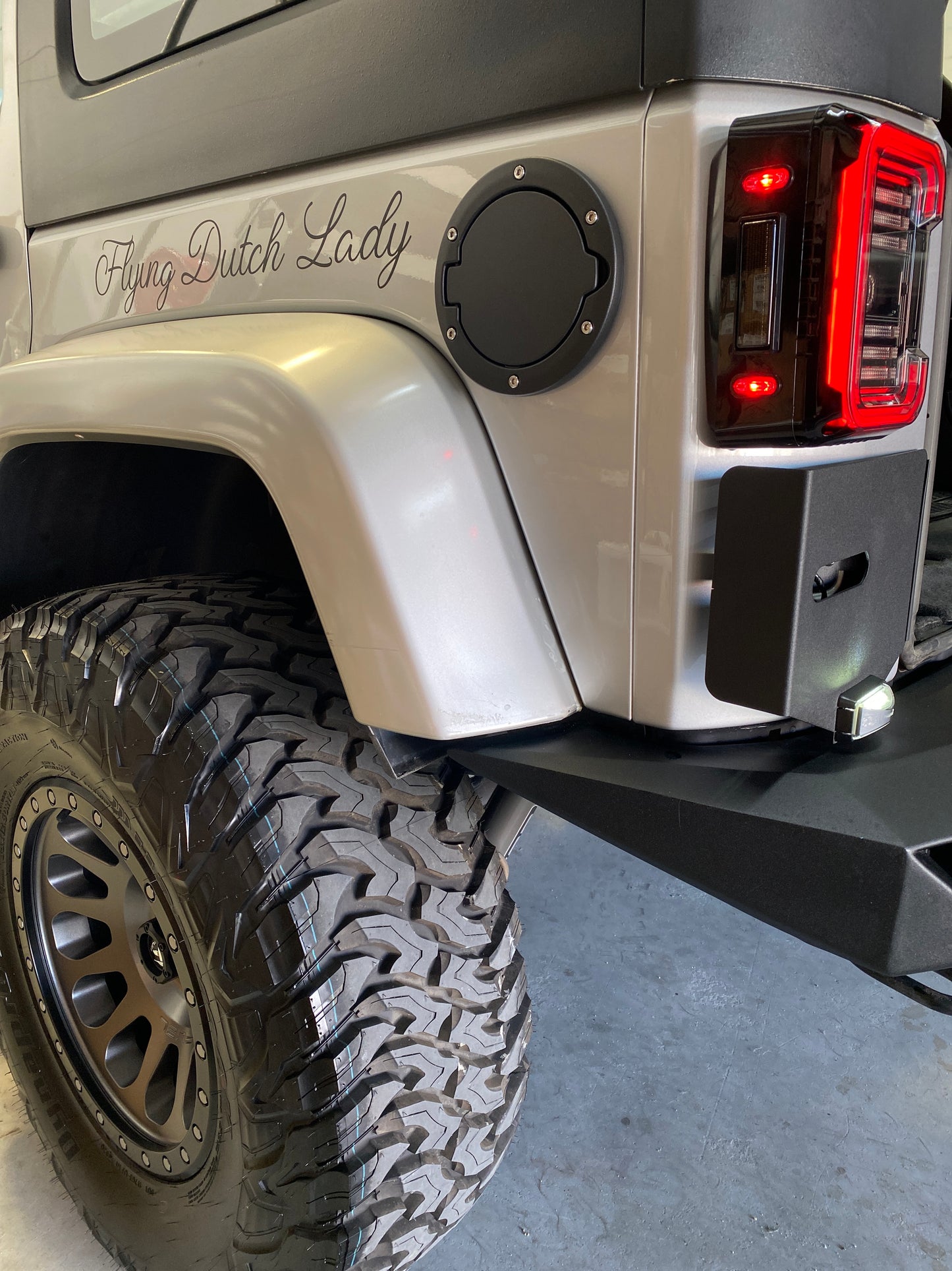 FUEL FLAP - Flush mount flap for Wrangler JK JKU